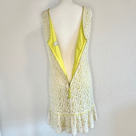 Anne Taylor Loft, White Floral Lace/ Yellow-Green Lining Dress, Size 6 - Picture 6 of 9